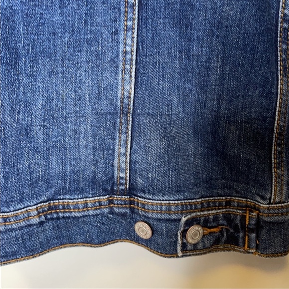 Old Navy medium wash blue denim jean jacket S - Picture 5 of 7